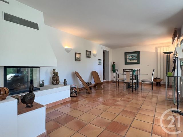 maison à vendre - 10 pièces - 239.37 m2 - ROGNES - 13 - PROVENCE-ALPES-COTE-D-AZUR - Century 21 Les Allées