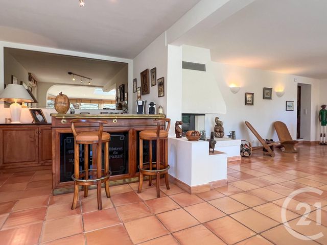 maison à vendre - 10 pièces - 239.37 m2 - ROGNES - 13 - PROVENCE-ALPES-COTE-D-AZUR - Century 21 Les Allées