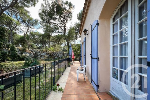 maison à vendre - 5 pièces - 118.6 m2 - PELISSANNE - 13 - PROVENCE-ALPES-COTE-D-AZUR - Century 21 Les Allées