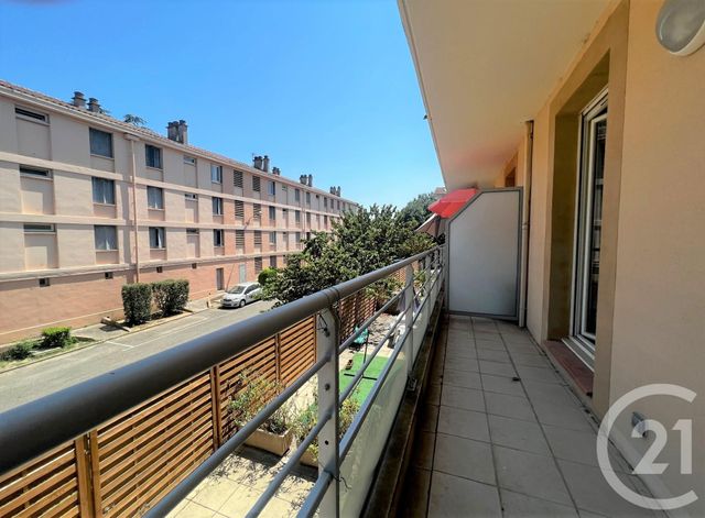 Appartement T3 à vendre - 3 pièces - 69.0 m2 - PERTUIS - 84 - PROVENCE-ALPES-COTE-D-AZUR - Century 21 Les Allées