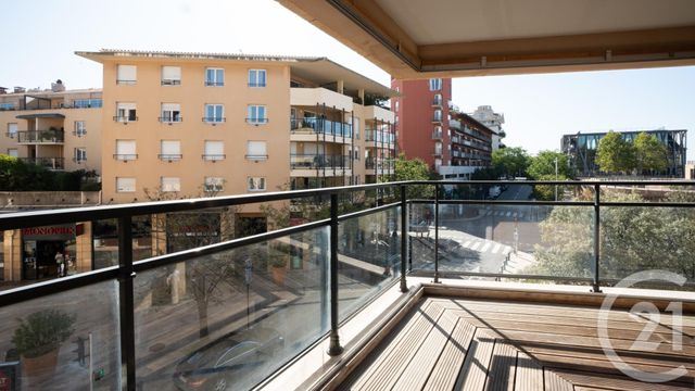 Appartement T3 à vendre - 3 pièces - 82.07 m2 - AIX EN PROVENCE - 13 - PROVENCE-ALPES-COTE-D-AZUR - Century 21 Les Allées