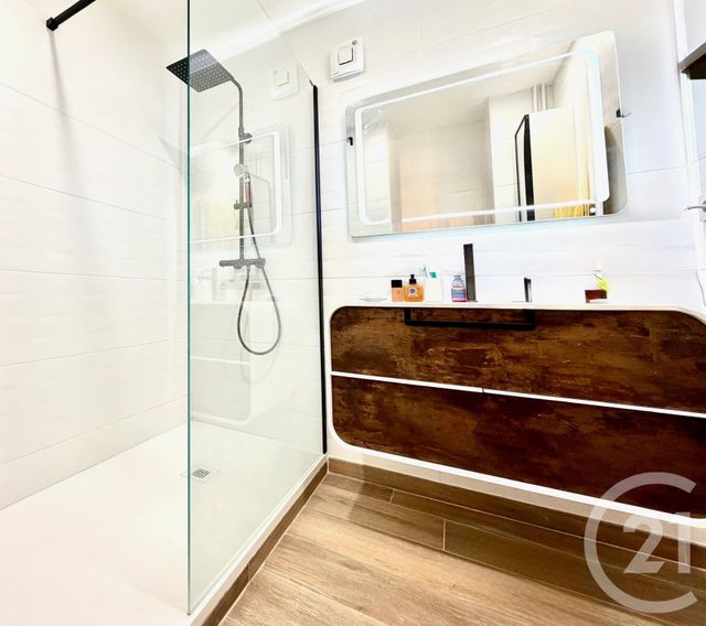 Appartement T4 à vendre - 4 pièces - 116.0 m2 - AIX EN PROVENCE - 13 - PROVENCE-ALPES-COTE-D-AZUR - Century 21 Les Allées