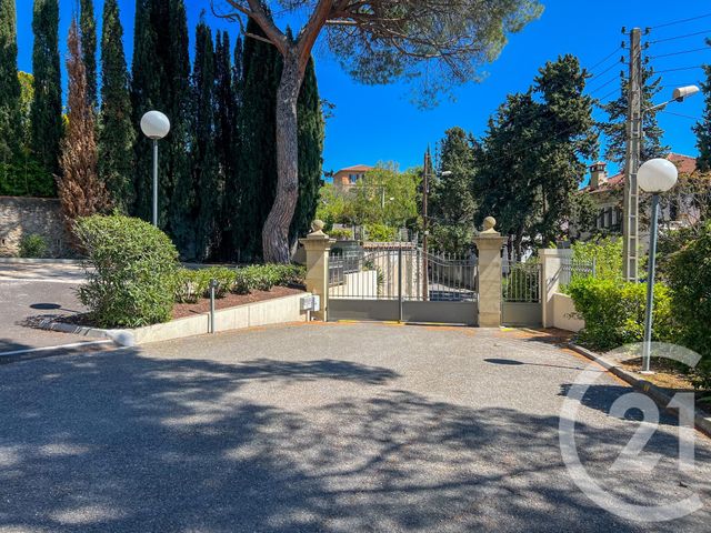 Appartement T4 à vendre - 4 pièces - 107.43 m2 - AIX EN PROVENCE - 13 - PROVENCE-ALPES-COTE-D-AZUR - Century 21 Les Allées