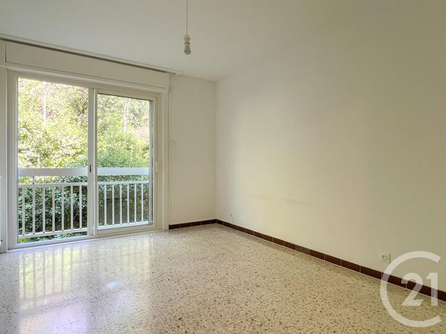 Appartement T4 à vendre - 4 pièces - 107.43 m2 - AIX EN PROVENCE - 13 - PROVENCE-ALPES-COTE-D-AZUR - Century 21 Les Allées