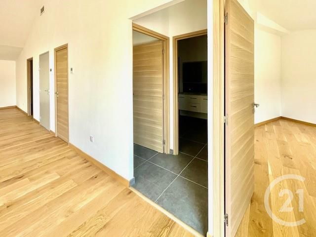 Appartement T3 à vendre - 3 pièces - 71.6 m2 - AIX EN PROVENCE - 13 - PROVENCE-ALPES-COTE-D-AZUR - Century 21 Les Allées
