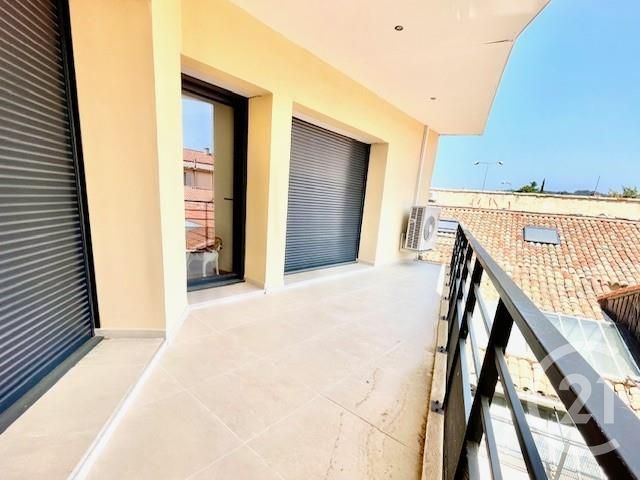 Appartement T3 à vendre - 3 pièces - 71.6 m2 - AIX EN PROVENCE - 13 - PROVENCE-ALPES-COTE-D-AZUR - Century 21 Les Allées