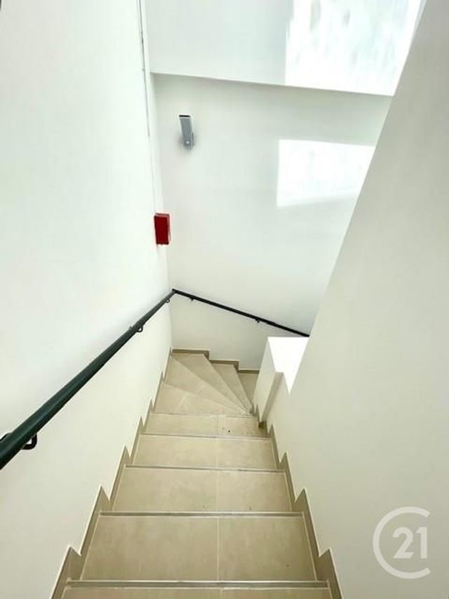 Appartement T3 à vendre - 3 pièces - 80.2 m2 - AIX EN PROVENCE - 13 - PROVENCE-ALPES-COTE-D-AZUR - Century 21 Les Allées