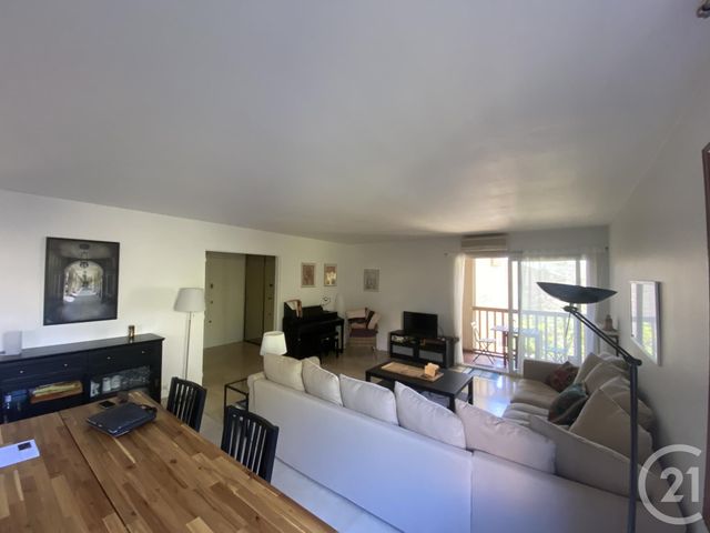 Appartement T3 à vendre - 3 pièces - 83.37 m2 - AIX EN PROVENCE - 13 - PROVENCE-ALPES-COTE-D-AZUR - Century 21 Les Allées