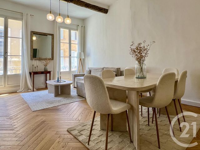 Appartement à vendre - 2 pièces - 54.0 m2 - AIX EN PROVENCE - 13 - PROVENCE-ALPES-COTE-D-AZUR - Century 21 Les Allées