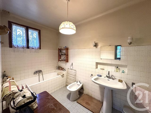 maison à vendre - 6 pièces - 150.0 m2 - AIX EN PROVENCE - 13 - PROVENCE-ALPES-COTE-D-AZUR - Century 21 Les Allées