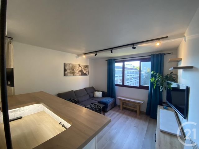 Appartement T2 à louer - 2 pièces - 32.0 m2 - AIX EN PROVENCE - 13 - PROVENCE-ALPES-COTE-D-AZUR - Century 21 Les Allées