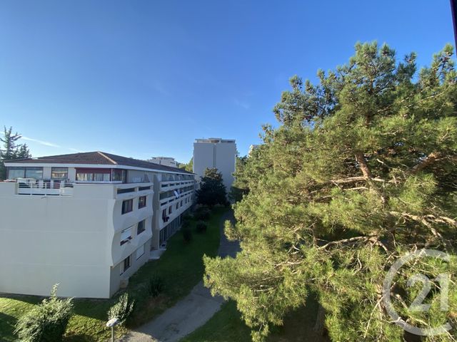 Appartement T2 à louer - 2 pièces - 32.0 m2 - AIX EN PROVENCE - 13 - PROVENCE-ALPES-COTE-D-AZUR - Century 21 Les Allées