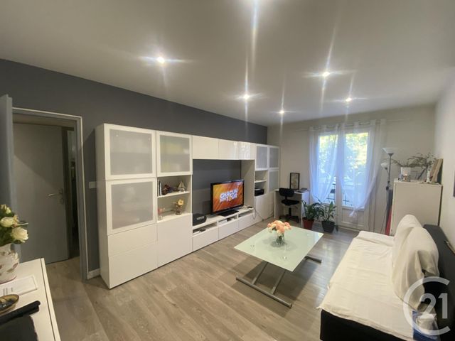 Appartement T2 à vendre - 2 pièces - 40.3 m2 - AIX EN PROVENCE - 13 - PROVENCE-ALPES-COTE-D-AZUR - Century 21 Les Allées