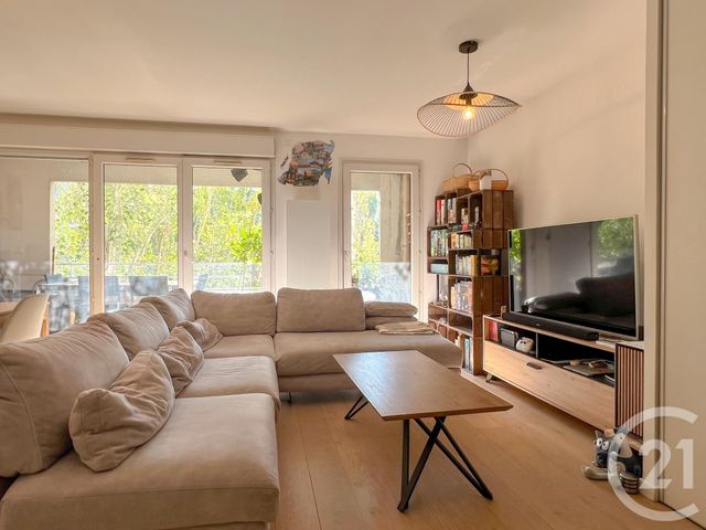 Appartement T3 à louer - 3 pièces - 67.73 m2 - AIX EN PROVENCE - 13 - PROVENCE-ALPES-COTE-D-AZUR - Century 21 Les Allées