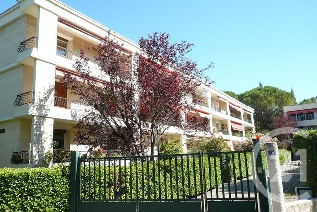 Appartement à vendre - 5 pièces - 86.0 m2 - AIX EN PROVENCE - 13 - PROVENCE-ALPES-COTE-D-AZUR - Century 21 Les Allées