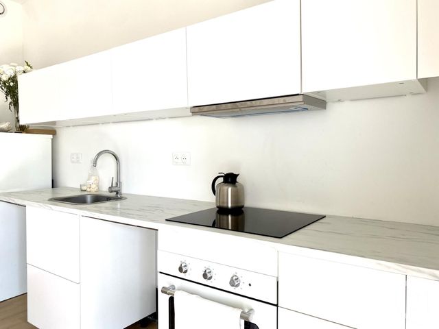 maison à vendre - 5 pièces - 131.6 m2 - EGUILLES - 13 - PROVENCE-ALPES-COTE-D-AZUR - Century 21 Les Allées