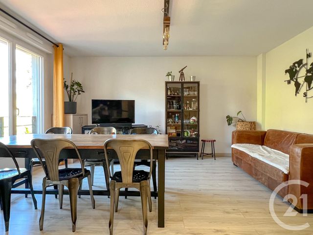 Appartement T2 à vendre - 2 pièces - 43.44 m2 - AIX EN PROVENCE - 13 - PROVENCE-ALPES-COTE-D-AZUR - Century 21 Les Allées