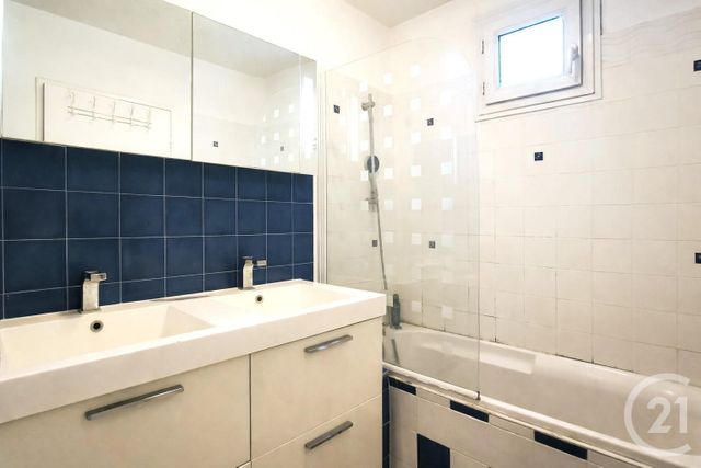 Appartement T5 à vendre - 5 pièces - 103.0 m2 - AIX EN PROVENCE - 13 - PROVENCE-ALPES-COTE-D-AZUR - Century 21 Les Allées