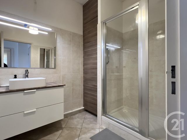 Appartement T4 à louer - 4 pièces - 125.0 m2 - AIX EN PROVENCE - 13 - PROVENCE-ALPES-COTE-D-AZUR - Century 21 Les Allées