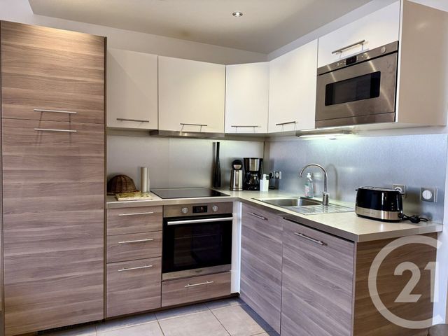 Appartement à vendre - 2 pièces - 56.16 m2 - AIX EN PROVENCE - 13 - PROVENCE-ALPES-COTE-D-AZUR - Century 21 Les Allées