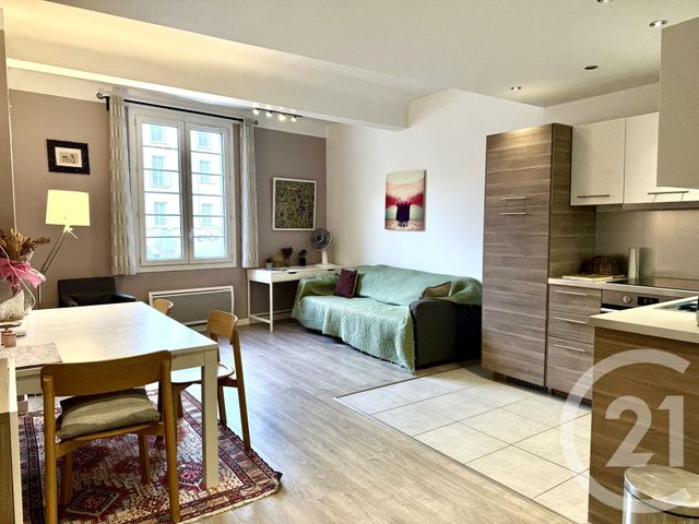 Appartement à vendre - 2 pièces - 56.16 m2 - AIX EN PROVENCE - 13 - PROVENCE-ALPES-COTE-D-AZUR - Century 21 Les Allées
