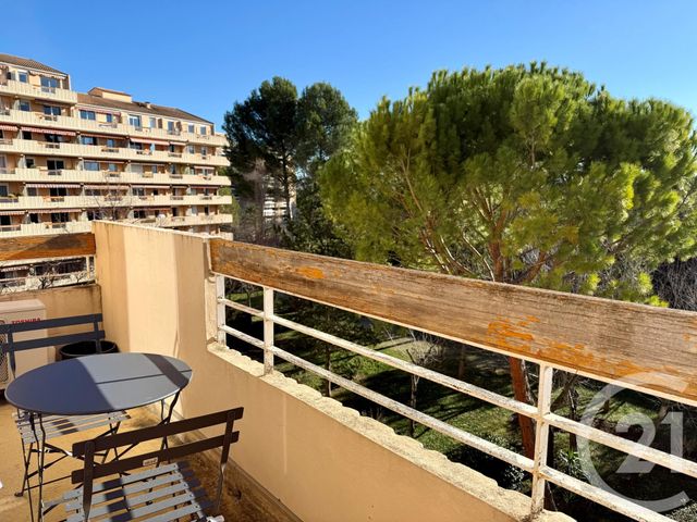 Appartement à louer - 3 pièces - 53.0 m2 - AIX EN PROVENCE - 13 - PROVENCE-ALPES-COTE-D-AZUR - Century 21 Les Allées