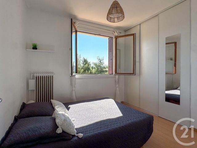 Appartement T4 à vendre - 4 pièces - 71.39 m2 - AIX EN PROVENCE - 13 - PROVENCE-ALPES-COTE-D-AZUR - Century 21 Les Allées