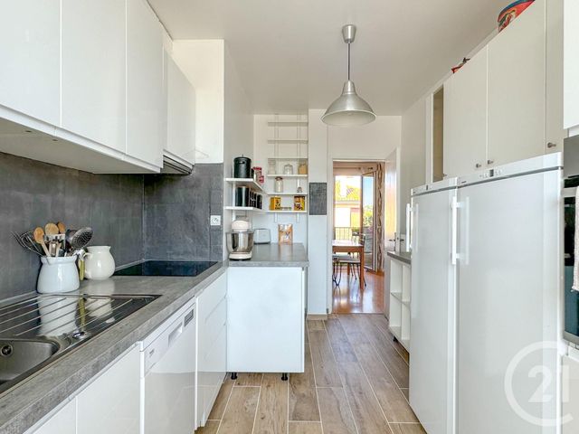 Appartement T4 à vendre - 4 pièces - 71.39 m2 - AIX EN PROVENCE - 13 - PROVENCE-ALPES-COTE-D-AZUR - Century 21 Les Allées