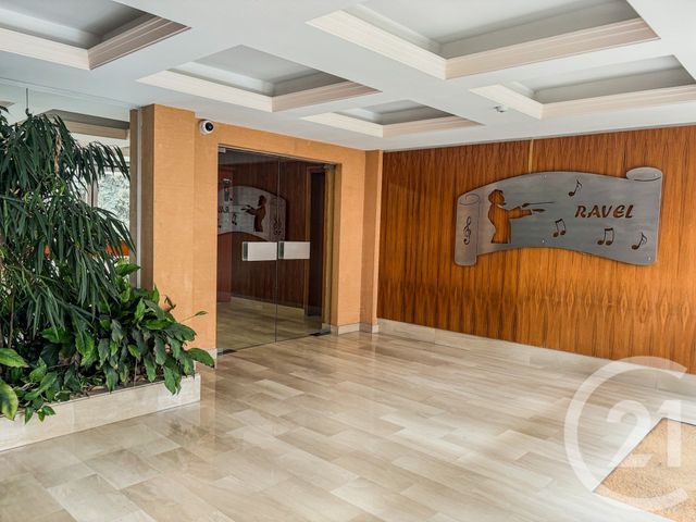 Appartement T4 à vendre - 4 pièces - 111.04 m2 - AIX EN PROVENCE - 13 - PROVENCE-ALPES-COTE-D-AZUR - Century 21 Les Allées