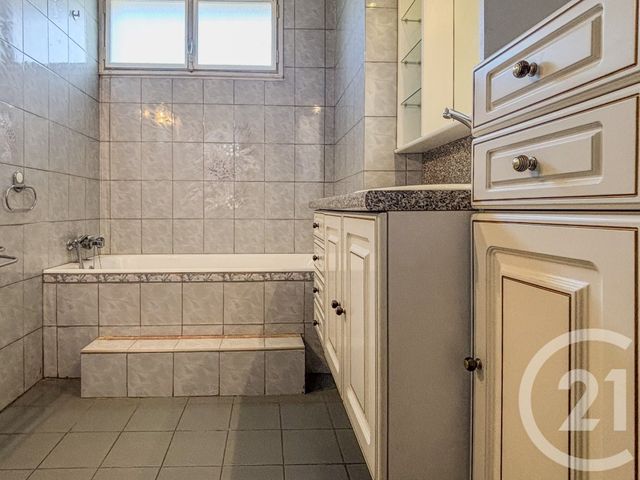 maison à vendre - 4 pièces - 115.89 m2 - BOUC BEL AIR - 13 - PROVENCE-ALPES-COTE-D-AZUR - Century 21 Les Allées