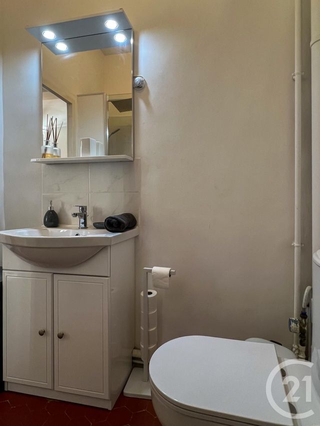 Appartement T2 à louer - 2 pièces - 37.0 m2 - AIX EN PROVENCE - 13 - PROVENCE-ALPES-COTE-D-AZUR - Century 21 Les Allées