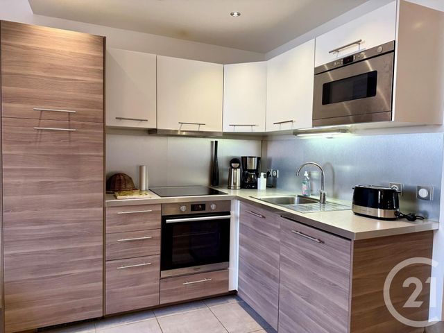 Appartement à louer - 2 pièces - 56.0 m2 - AIX EN PROVENCE - 13 - PROVENCE-ALPES-COTE-D-AZUR - Century 21 Les Allées