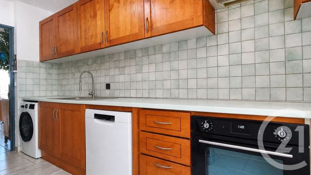 Appartement T3 à vendre - 3 pièces - 66.86 m2 - AIX EN PROVENCE - 13 - PROVENCE-ALPES-COTE-D-AZUR - Century 21 Les Allées