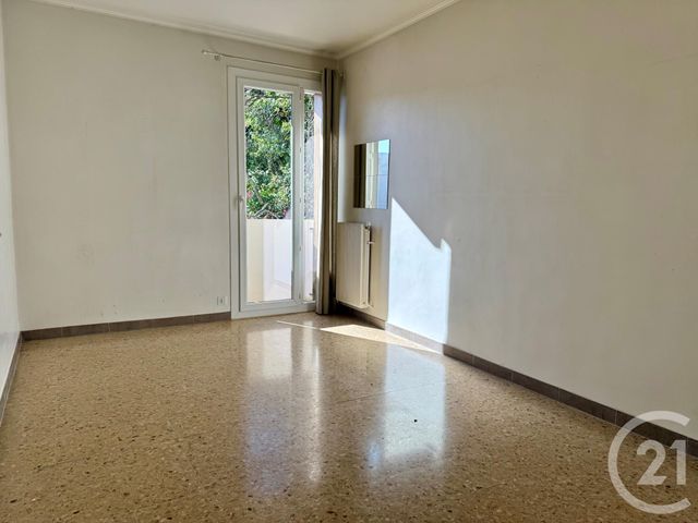 Appartement à louer - 4 pièces - 85.0 m2 - AIX EN PROVENCE - 13 - PROVENCE-ALPES-COTE-D-AZUR - Century 21 Les Allées