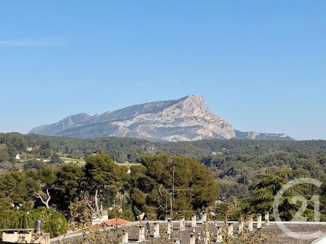 Appartement à louer - 4 pièces - 85.0 m2 - AIX EN PROVENCE - 13 - PROVENCE-ALPES-COTE-D-AZUR - Century 21 Les Allées