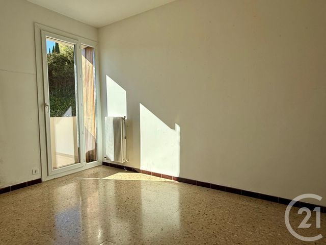 Appartement à louer - 4 pièces - 85.0 m2 - AIX EN PROVENCE - 13 - PROVENCE-ALPES-COTE-D-AZUR - Century 21 Les Allées