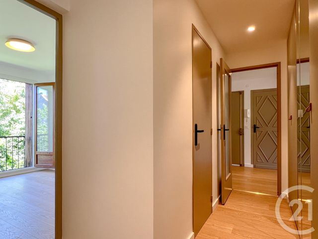 Appartement T3 à vendre - 3 pièces - 79.02 m2 - AIX EN PROVENCE - 13 - PROVENCE-ALPES-COTE-D-AZUR - Century 21 Les Allées
