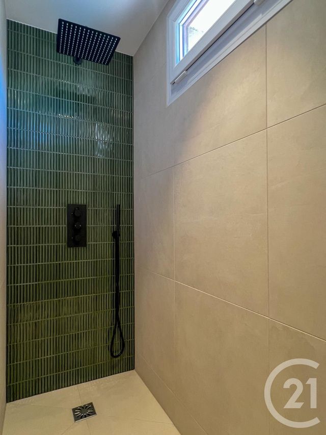 Appartement T3 à vendre - 3 pièces - 79.02 m2 - AIX EN PROVENCE - 13 - PROVENCE-ALPES-COTE-D-AZUR - Century 21 Les Allées