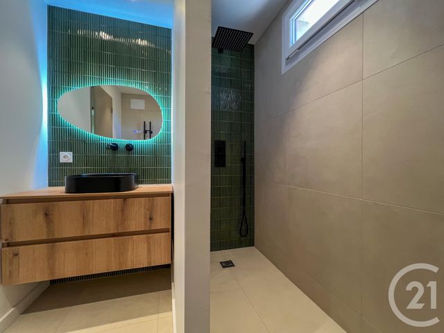 Appartement T3 à vendre - 3 pièces - 79.02 m2 - AIX EN PROVENCE - 13 - PROVENCE-ALPES-COTE-D-AZUR - Century 21 Les Allées