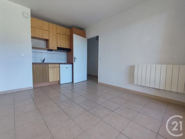 Appartement T2 à louer - 2 pièces - 25.74 m2 - AIX EN PROVENCE - 13 - PROVENCE-ALPES-COTE-D-AZUR - Century 21 Les Allées