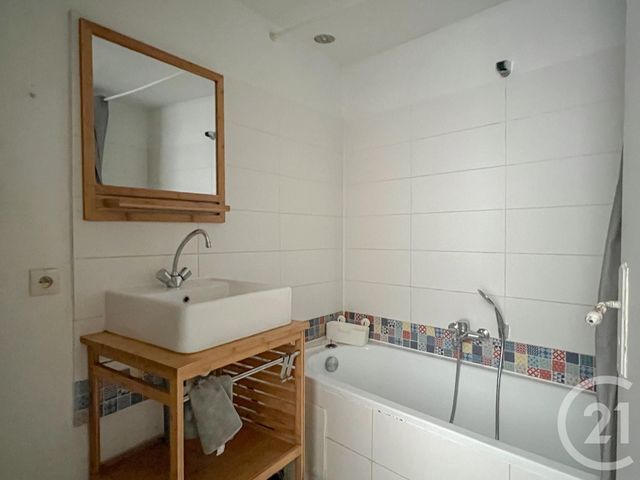 Appartement T1 à vendre - 1 pièce - 28.0 m2 - AIX EN PROVENCE - 13 - PROVENCE-ALPES-COTE-D-AZUR - Century 21 Les Allées