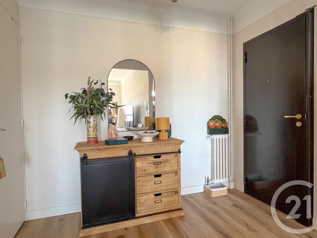 Appartement T3 à louer - 3 pièces - 66.35 m2 - AIX EN PROVENCE - 13 - PROVENCE-ALPES-COTE-D-AZUR - Century 21 Les Allées