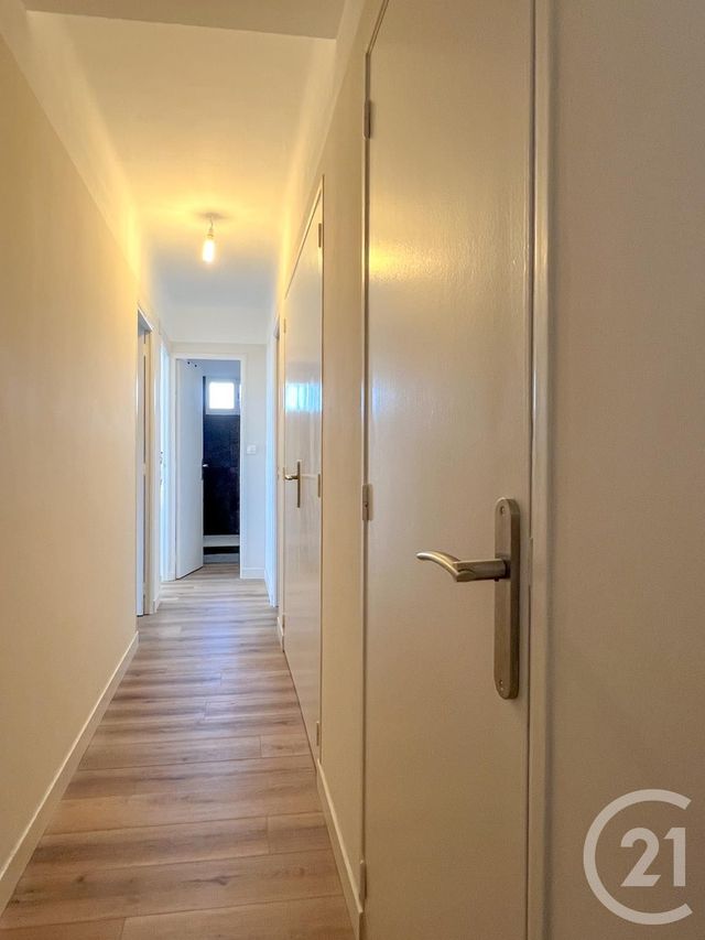 Appartement T3 à louer - 3 pièces - 66.35 m2 - AIX EN PROVENCE - 13 - PROVENCE-ALPES-COTE-D-AZUR - Century 21 Les Allées