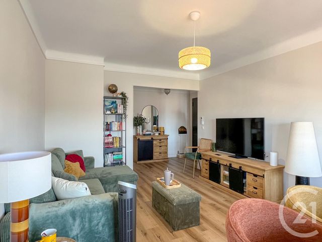 Appartement T3 à louer - 3 pièces - 66.35 m2 - AIX EN PROVENCE - 13 - PROVENCE-ALPES-COTE-D-AZUR - Century 21 Les Allées