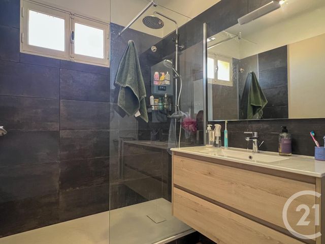 Appartement T3 à louer - 3 pièces - 66.35 m2 - AIX EN PROVENCE - 13 - PROVENCE-ALPES-COTE-D-AZUR - Century 21 Les Allées