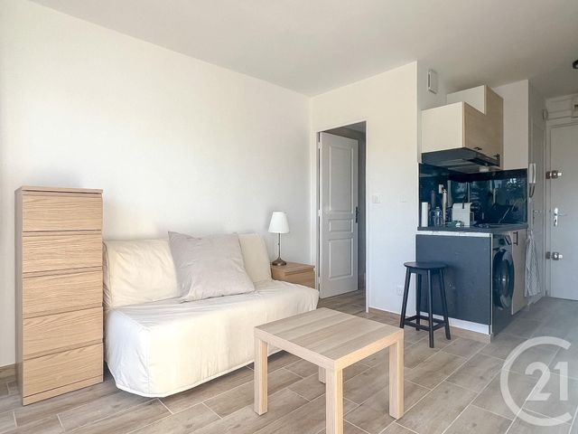 Appartement T1 à louer - 1 pièce - 18.05 m2 - AIX EN PROVENCE - 13 - PROVENCE-ALPES-COTE-D-AZUR - Century 21 Les Allées