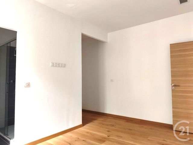 Appartement T3 à vendre - 3 pièces - 71.6 m2 - AIX EN PROVENCE - 13 - PROVENCE-ALPES-COTE-D-AZUR - Century 21 Les Allées