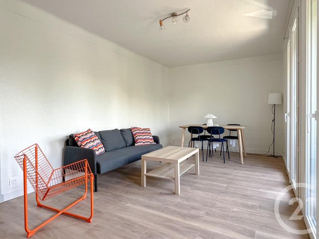 Appartement T4 à louer - 4 pièces - 68.27 m2 - AIX EN PROVENCE - 13 - PROVENCE-ALPES-COTE-D-AZUR - Century 21 Les Allées