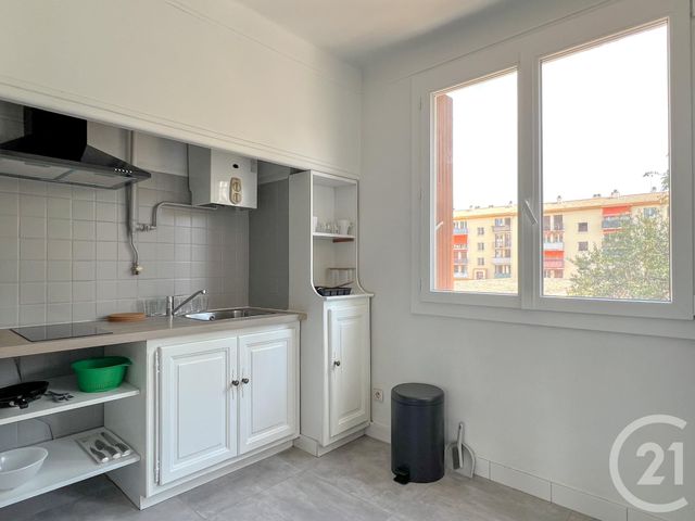 Appartement T4 à louer - 4 pièces - 68.27 m2 - AIX EN PROVENCE - 13 - PROVENCE-ALPES-COTE-D-AZUR - Century 21 Les Allées