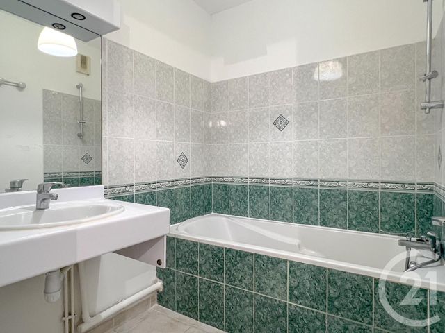 Appartement F2 à vendre - 2 pièces - 48.64 m2 - AIX EN PROVENCE - 13 - PROVENCE-ALPES-COTE-D-AZUR - Century 21 Les Allées